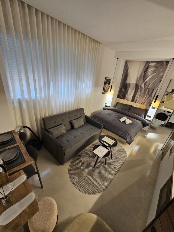 Shitet garsoniere ne Qender te Tirane