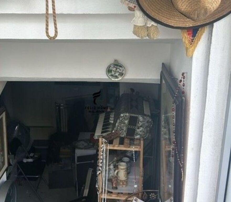 SHOP FOR RENT 15 M2 VASIL SHANTO 40,000 LEKE FH-67093