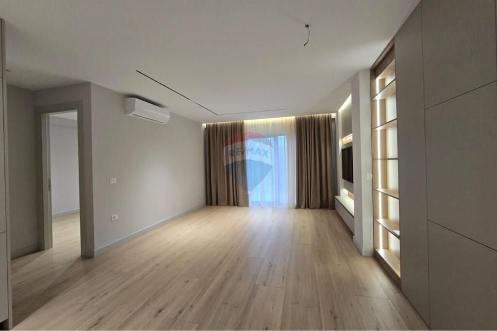 Apartament - Për Shitje - Liqeni I Thatë, Tiranë