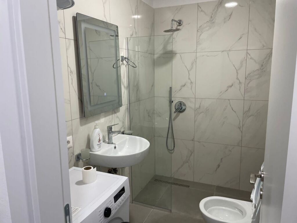 Super ap 2+1 al congresso di QSUT Manastiri (zircone)