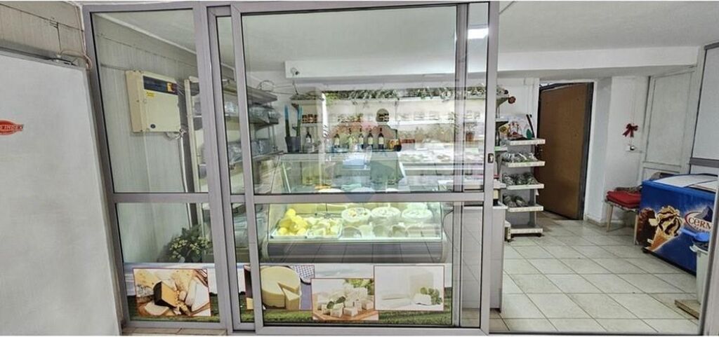 Dyqan - Për Qira - Rruga Irfan Tomini, Tiranë