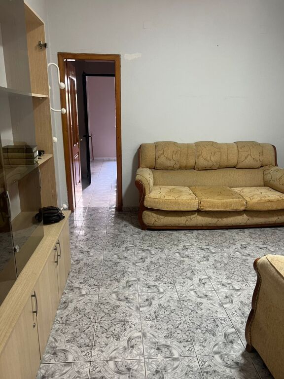 🏡 Villa in affitto – Fresk💶 Prezzo: 550€/mese