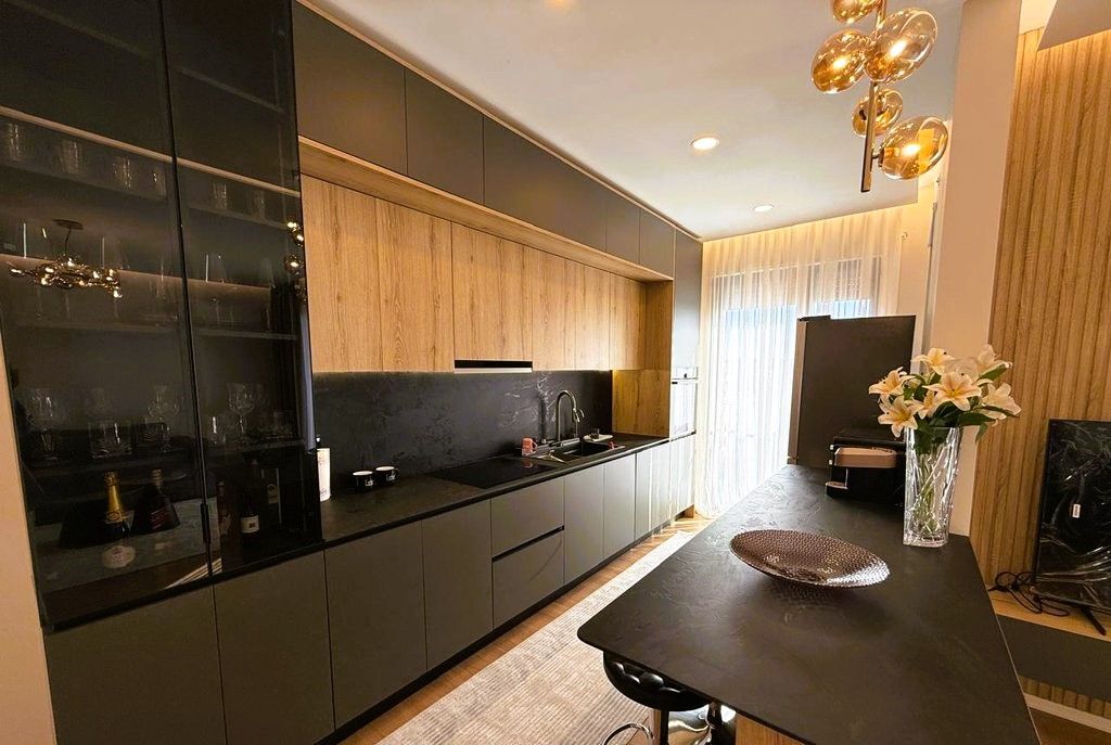 JEPET ME QIRA APARTAMENT MODERN 2+1+2, PRANE TV KLAN!