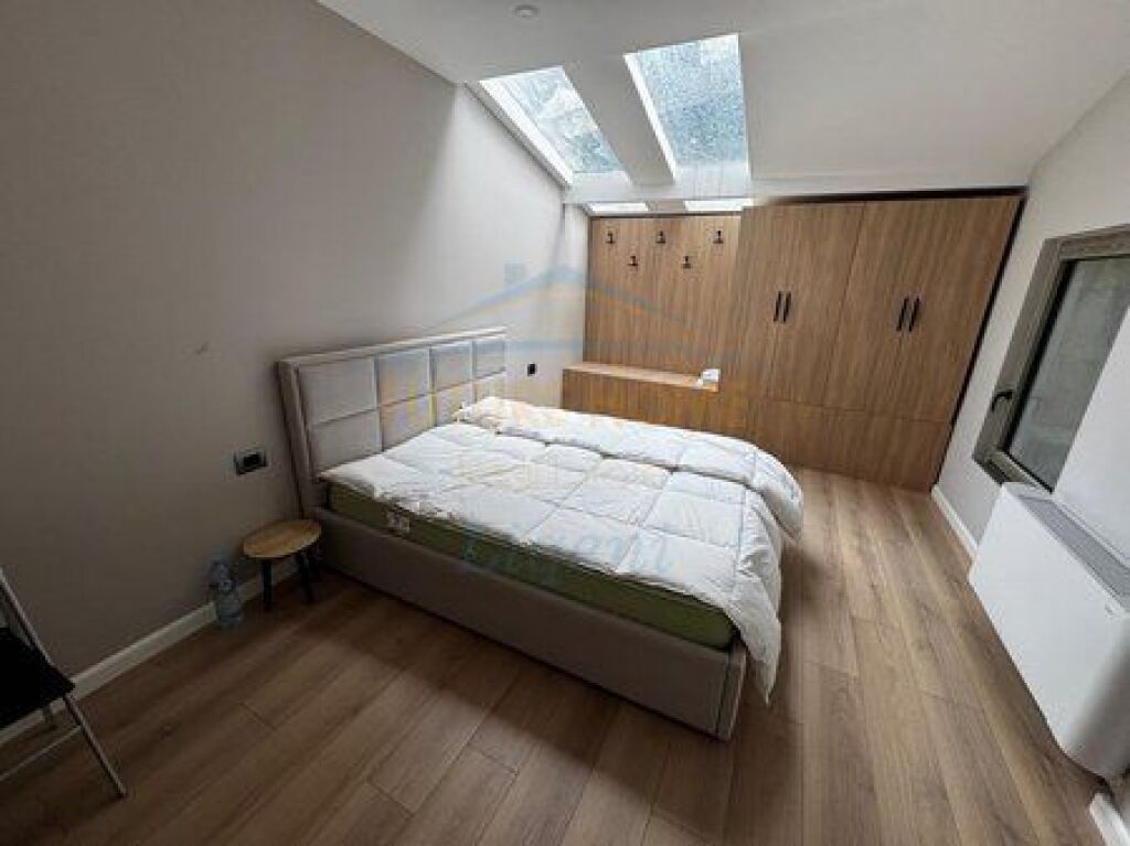 Shitet apartament 2+1+2 Liqeni i Thate Tirane