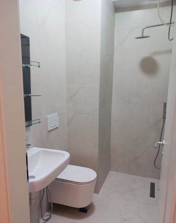 APPARTAMENTO 1+1, ALI DEMI!