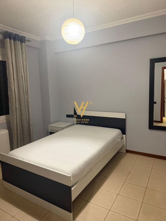 JEPET APARTAMENT 3+1+2 ME QERA TE PICERI ERA, BLLOKU 2.000 EURO