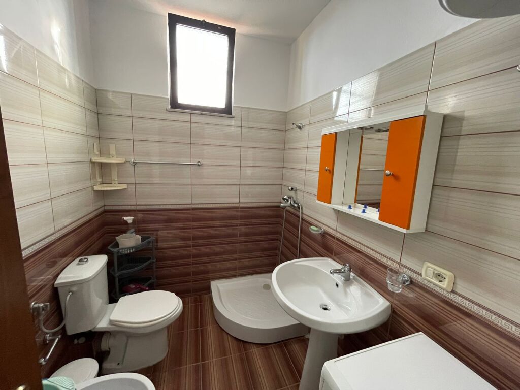 1+1 in affitto, Medrese