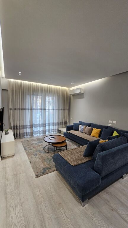 Apartament 2+1 me qira – Rruga e Barrikadave