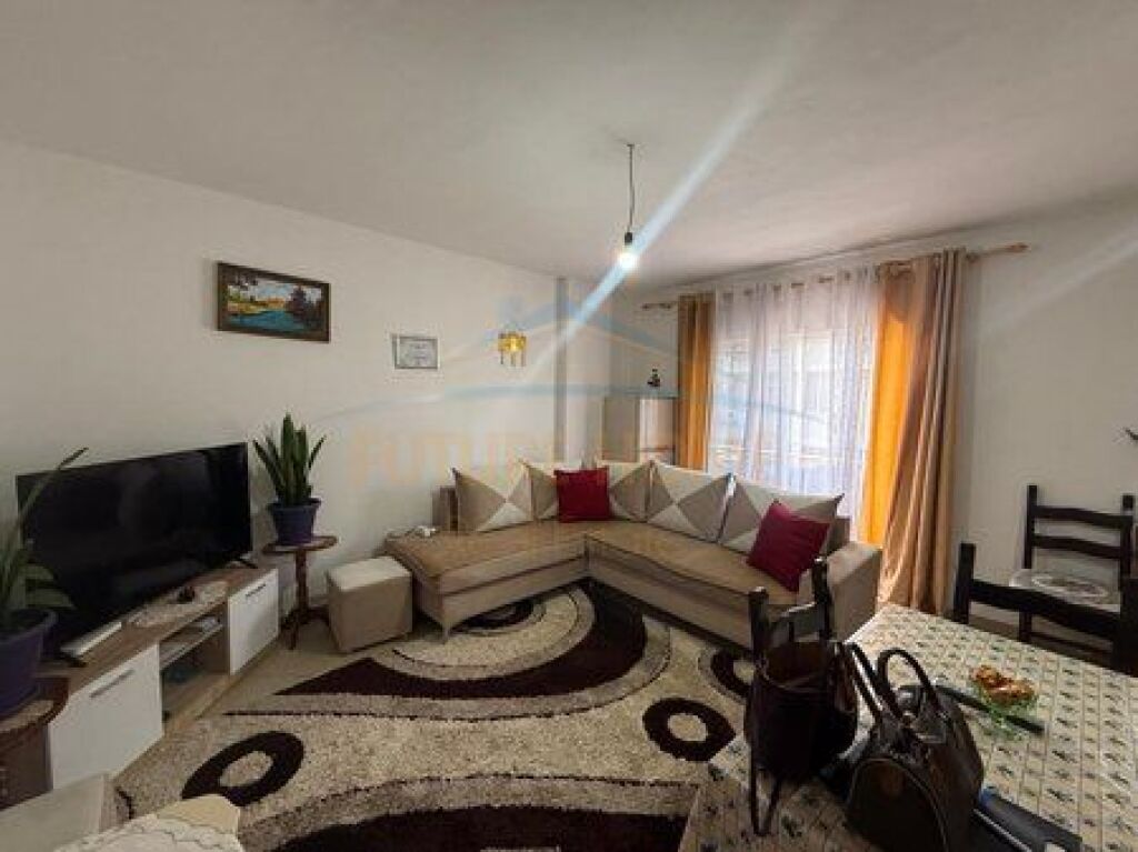 For sale, Apartment 1+1, Dajti Street, Fresk
