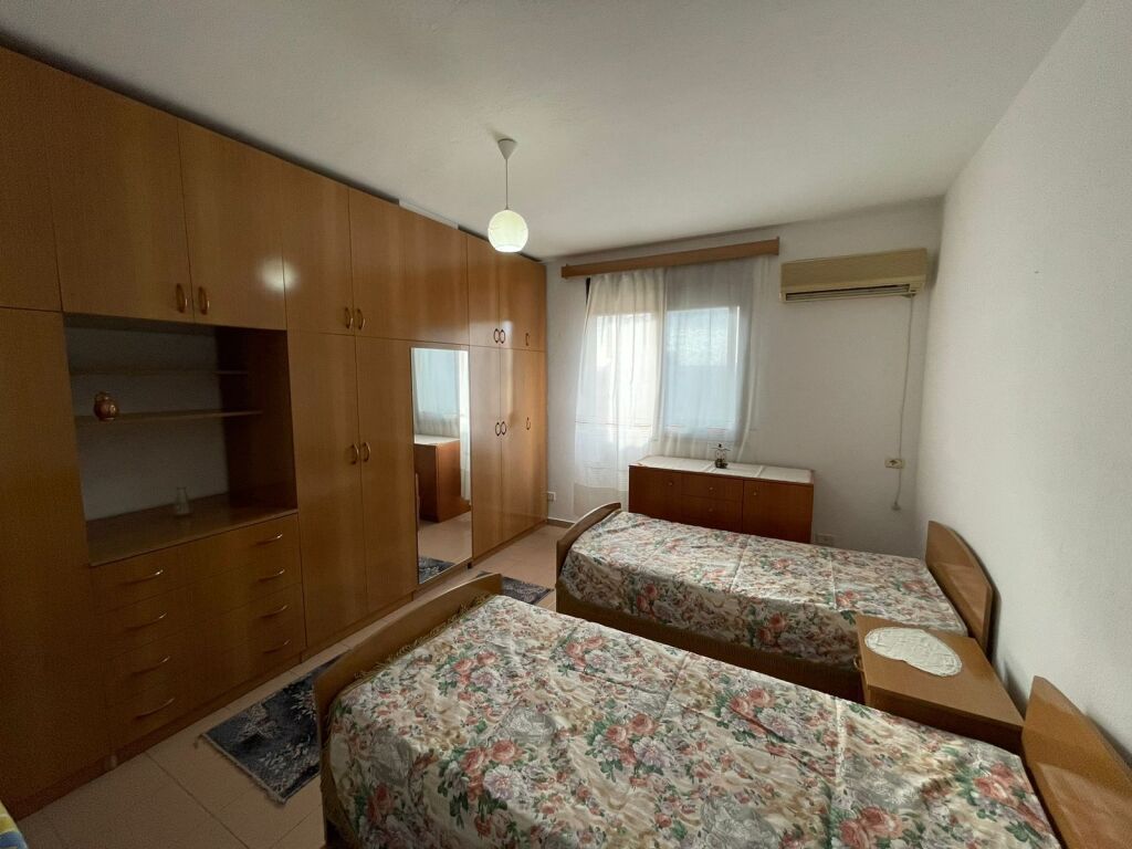 1+1 in affitto, Medrese