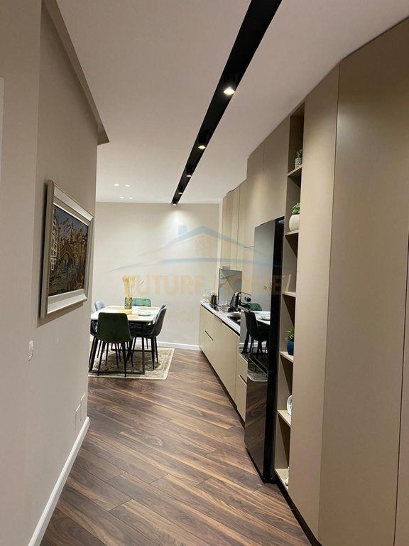 Shitet apartament 1+1 Kodra e Diellit 2