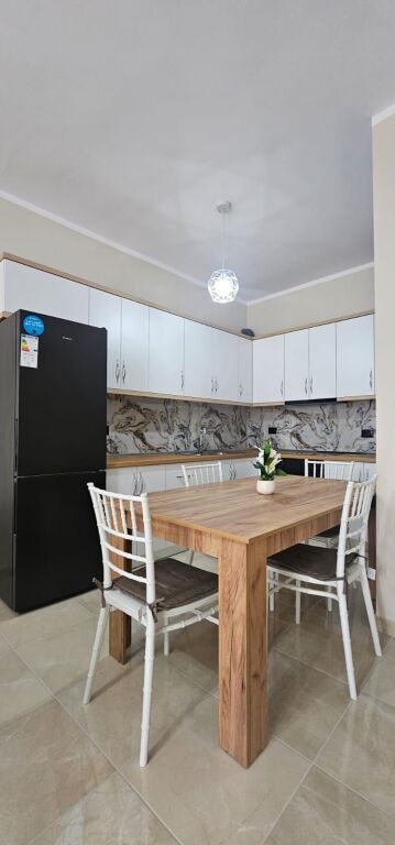 🏡 APARTAMENT 2+1 ME QIRA – SKELE, VLORË