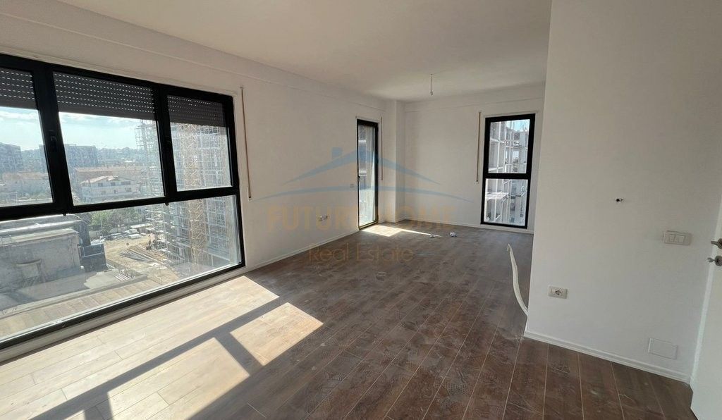 Shitet, Apartament 2+1+2+ Post Parkim, Rruga Sadik Petrela, Kompleksi ASL 2