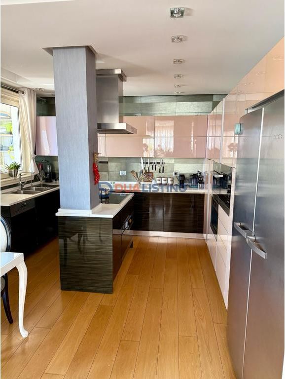 DUPLEX 5+1+3 IN VENDITA A KODRA E DIELLIT !