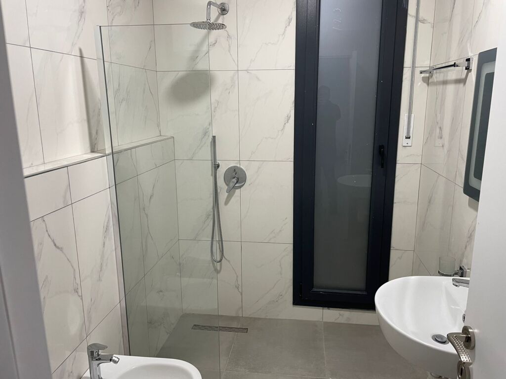 Super ap 2+1 al congresso di QSUT Manastiri (zircone)