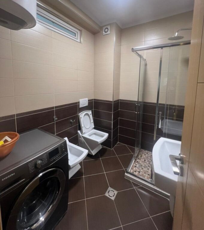 🏡 Shitet Apartament 3+1+2 – Porcelan, pranë UET, Tiranë