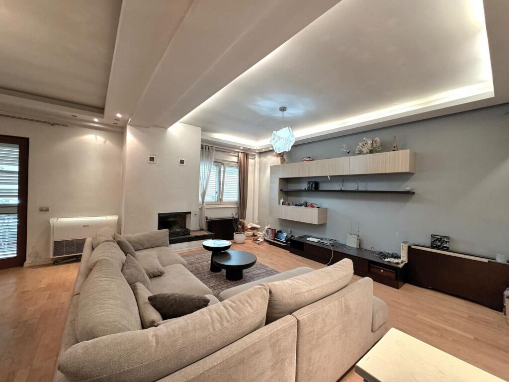 Myslym Shyri, vicino al distributore Kastrati, vendiamo super appartamento 2+1+2 bagni