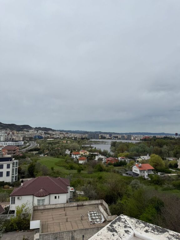 Rent, 3-Storey Villa, Artificial Lake, 3000 Euro/month Net