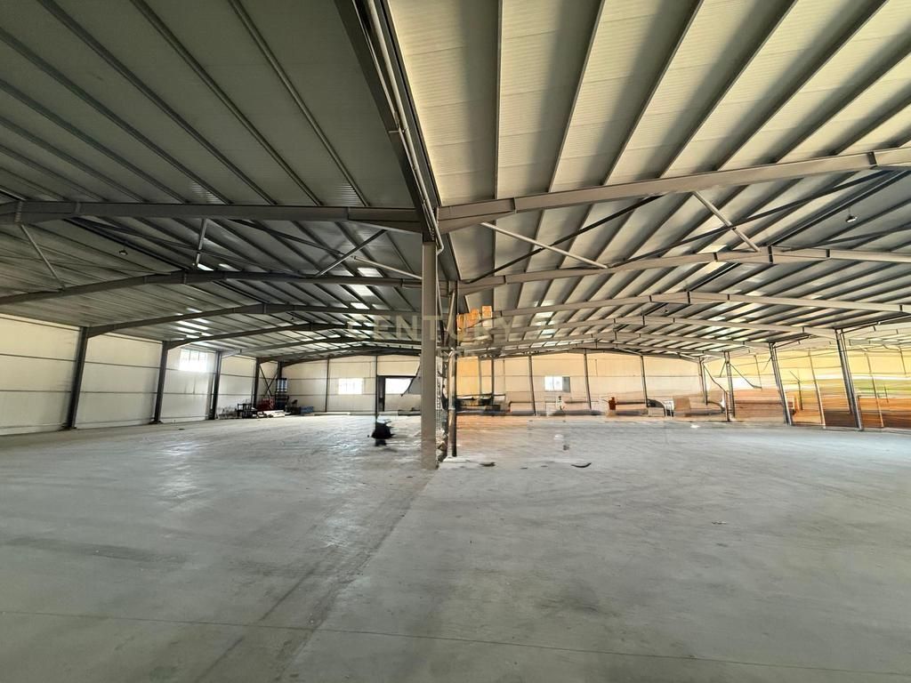 Projekti i ri në zonën e Malit të Robit: Objekti ofron facilitete te nevojshme per nje jetese komode ose per nje investim ideal ne zonen e bregdetit. Ndertim me cilsesi te larte dhe standart.   Vendndodhja: Mali i Robit, një zonë që kombinon qetësinë e pushimeve me komoditetin e përditshmërisë. Ideale si për banim të përhershëm, ashtu edhe si investim sezonal.