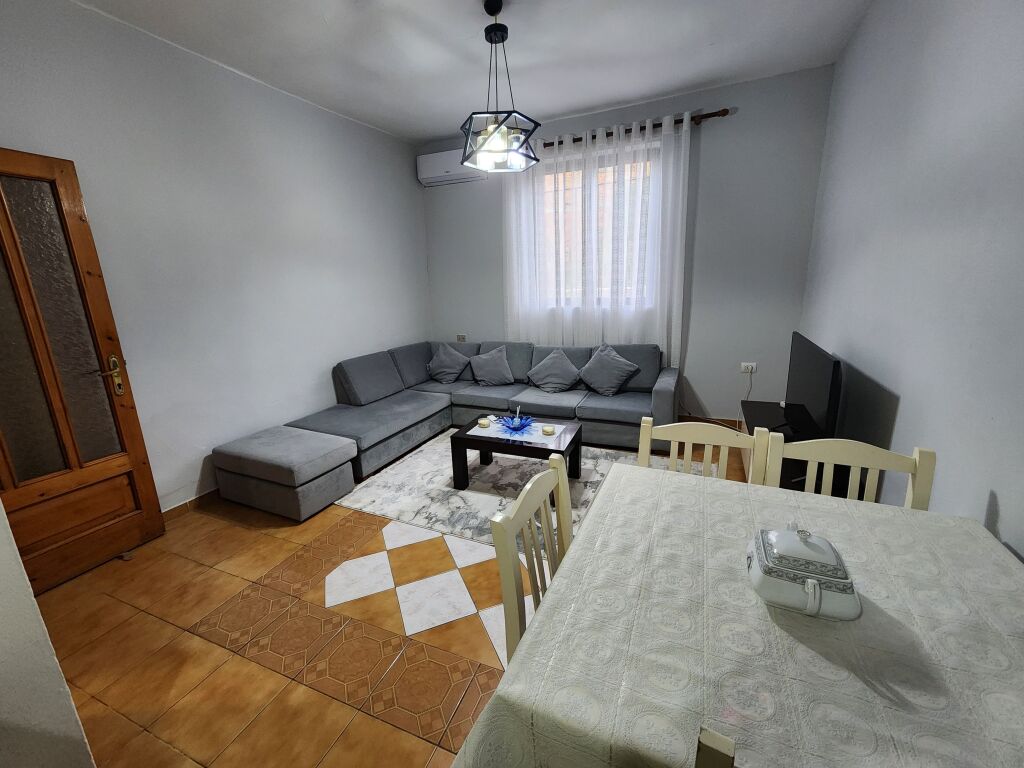 Vile 1 Kateshe ( Ali Dem - Idriz Dollaku ) 2+1 me Oborr, 3 Vende Parkimi | 600€/muaj