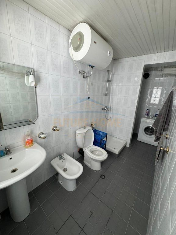 Affitto, Appartamento 2+1+2, Via Fortuzi, Tirana