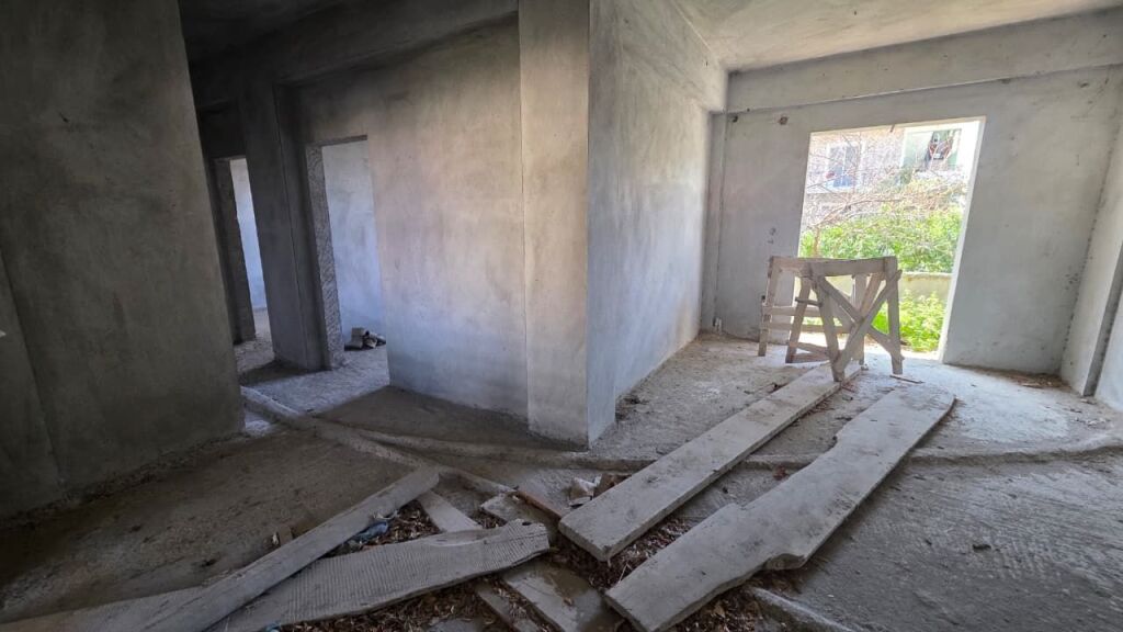 🏡 VILË 3-KATËSHE PËR SHITJE – LAGJJA 24 MAJI, VLORË