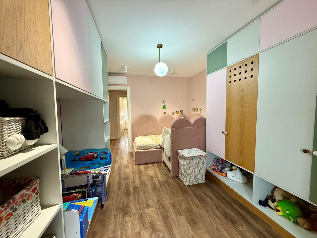 Super 3+1+2 for sale at 21 Dhjetori