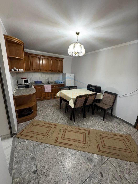 Affitto, Appartamento 2+1+2, Via Fortuzi, Tirana