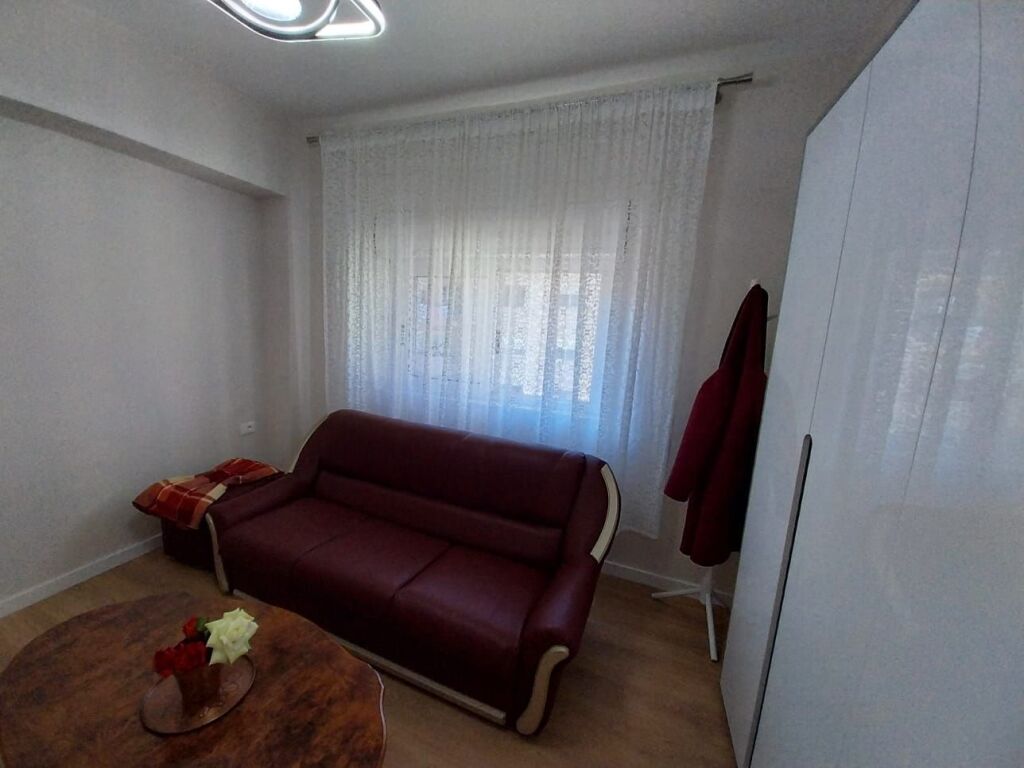 🏡 AFFITTASI APPARTAMENTO 2+1 VICINO AL MUSEO, DURRËS