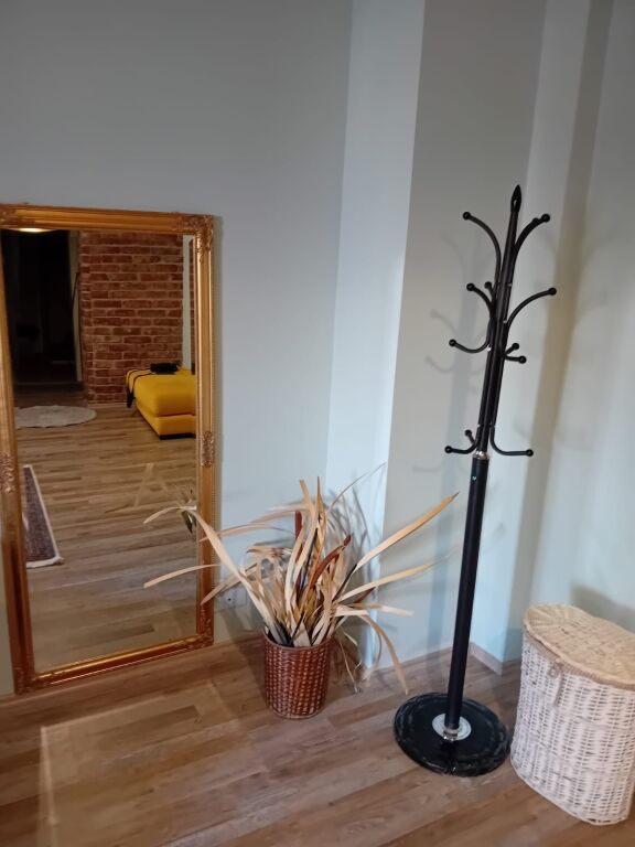 JEPET ME QERA APARTAMENT 1+1 – RRUGA ALI PASHA GUCIA, SELVIA