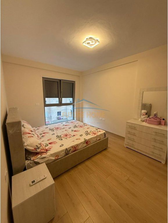 Qera, Apartament 1+1+Post parkimi, Rruga Dervish Hekali, Shkolla e Kuqe, Tiranë