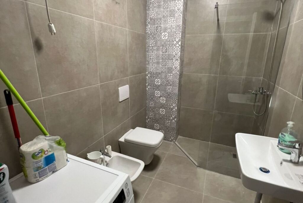 Apartament Me Qera 1+1 Tek Stacioni i Trenit (ID B2101023) Tirane