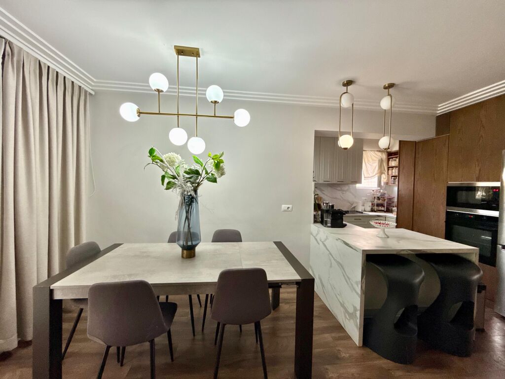 Super 3+1+2 for sale at 21 Dhjetori