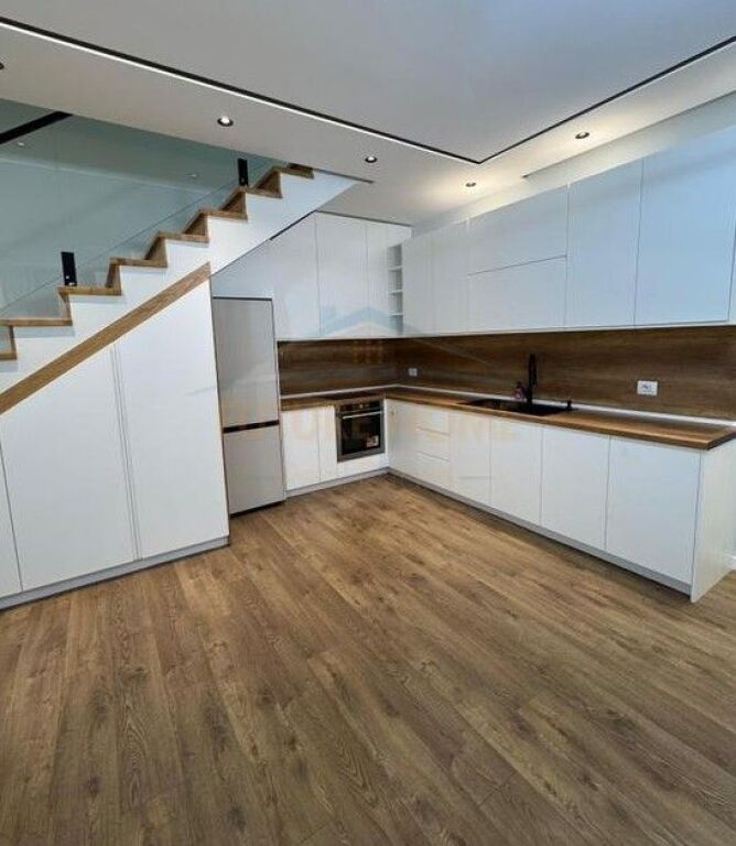 Affitto, Villa, Fresk, Tirana