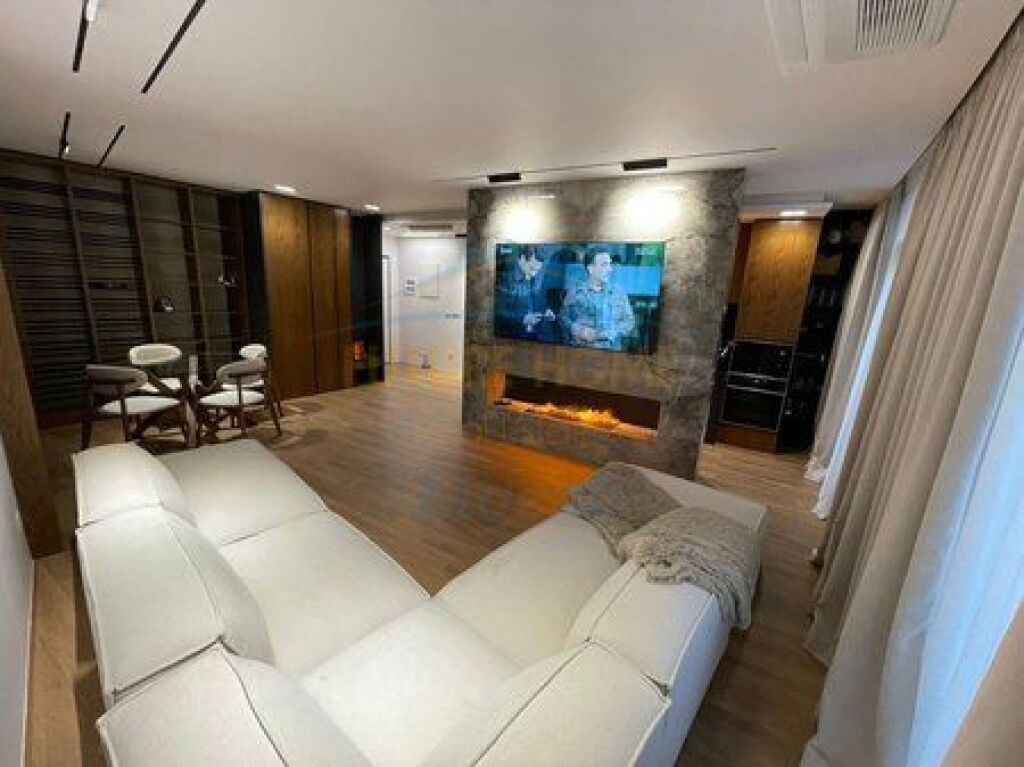 Qera, Apartament 2+1+post parkimi LakeView Liqeni