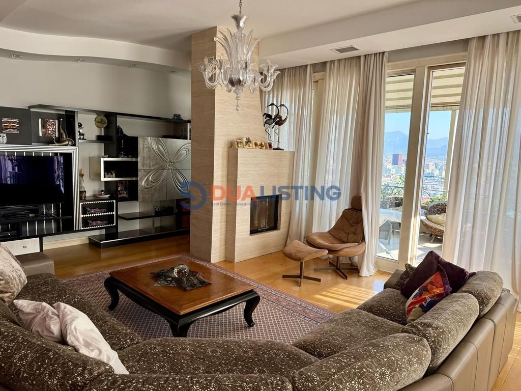 DUPLEX 5+1+3 IN VENDITA A KODRA E DIELLIT !