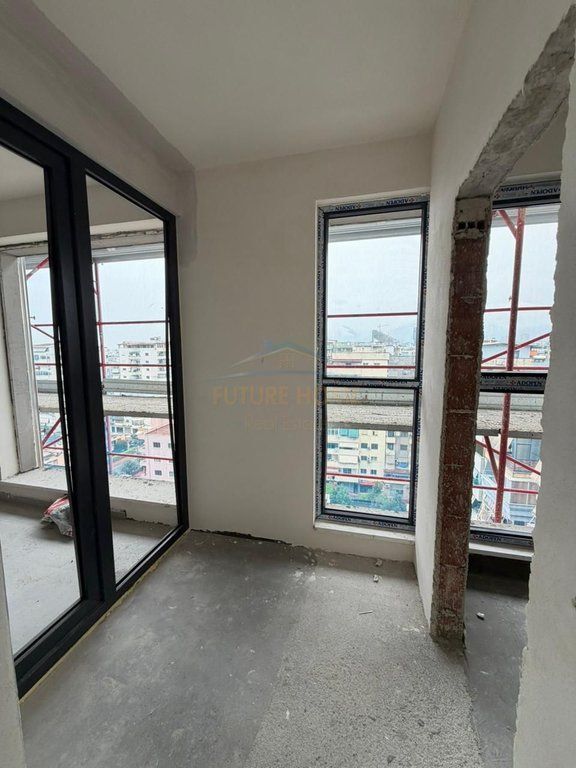 Appartamento 2+1+2 in vendita – Residenza White Tower, COMUNE DI PARISTI