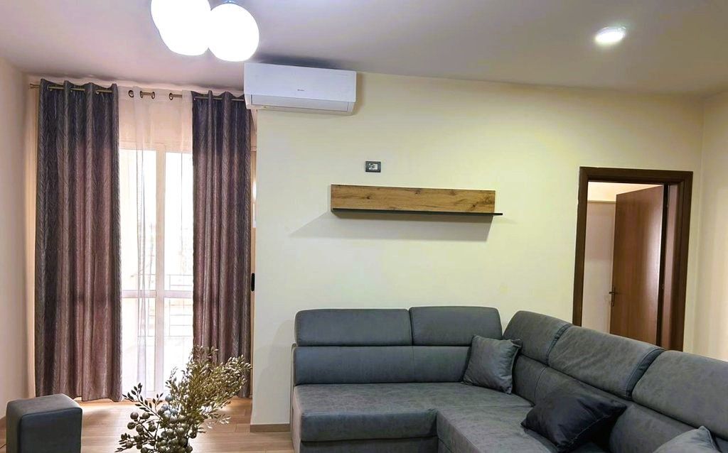 Apartment 1+1 for rent on Kavaja Street, opposite the Delijorgji complex