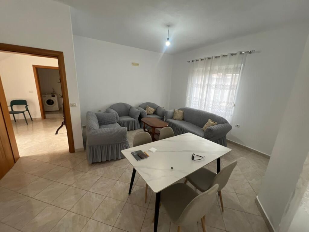 Appartamento 1+1 in affitto vicino a Semaforo 1 a Kënetë