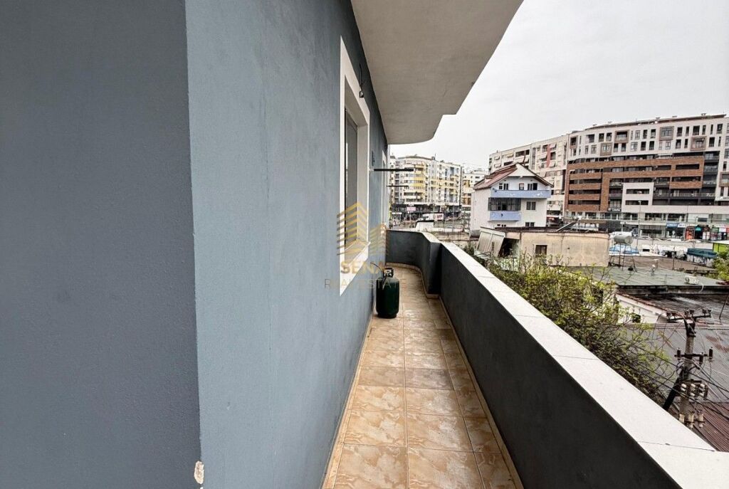 Qira, Hyrje Private 2+1+2blk, Astir-Unaza e Re, 47.000 Lek i Diskutueshem