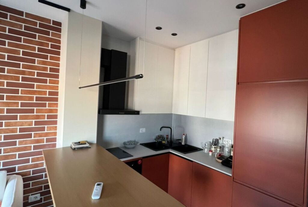 Apartament Me Qera 1+1 Tek Stacioni i Trenit (ID B2101023) Tirane
