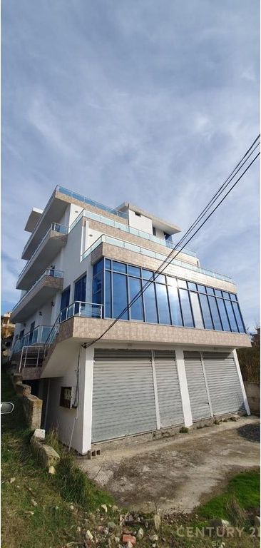 Hotel for sale in Shkembin e Kavajes Durres! 425,000 € Total area  600m2  Internal area  376m2