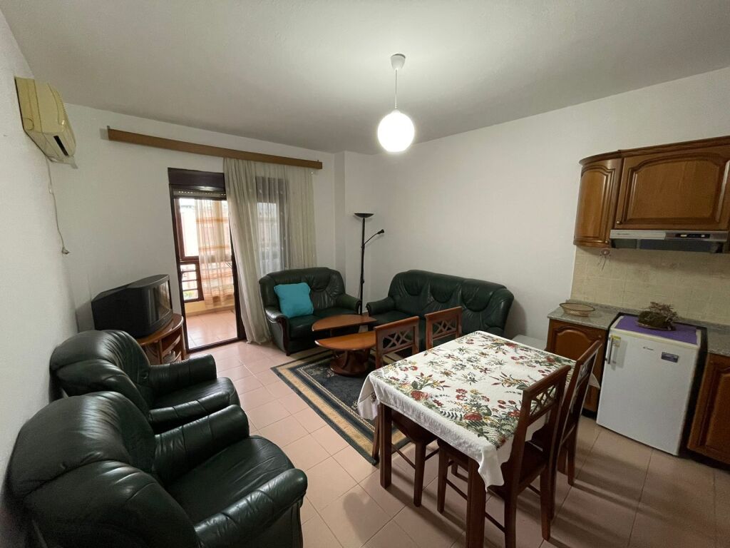 1+1 in affitto, Medrese