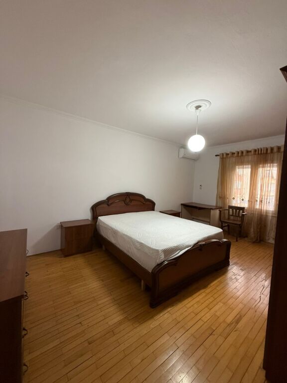 In affitto: Appartamento 2+1 📍 Posizione: Via Dritan Hoxha