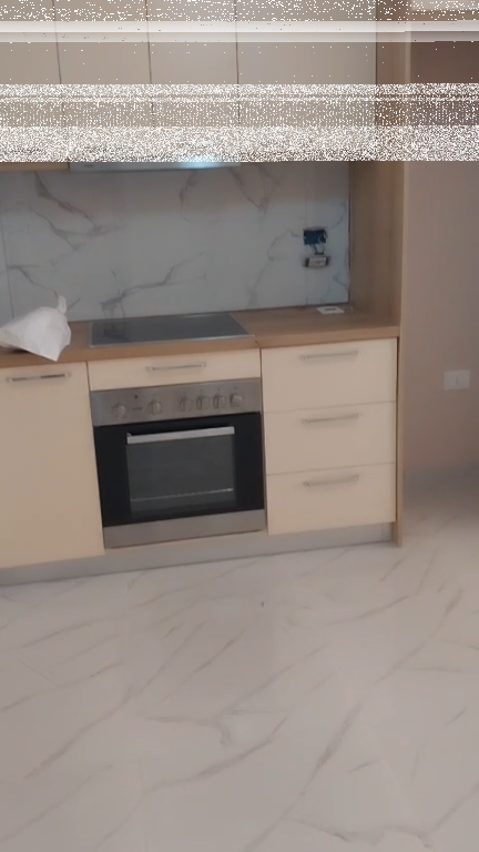 Jepet me qera 2+1 cmim 600€  Astir Perballe vilave L2