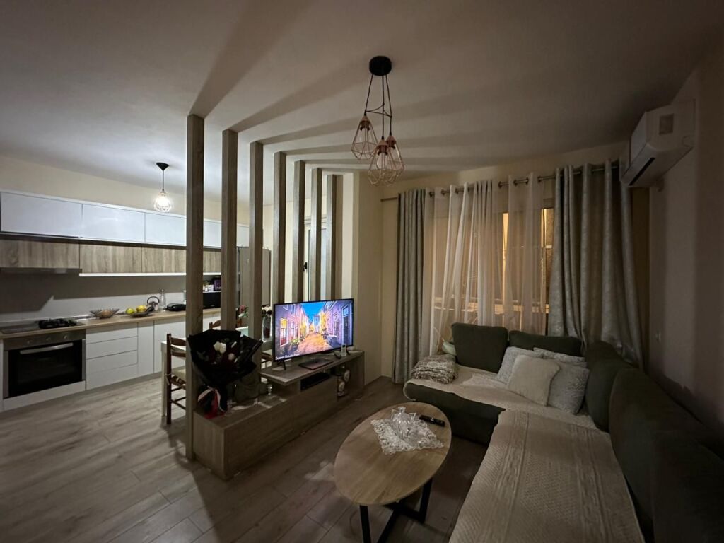 🏡 APPARTAMENTO 1+1 IN AFFITTO VICINO ALLE EX ZONE DELLA POLIZIA, DURRËS