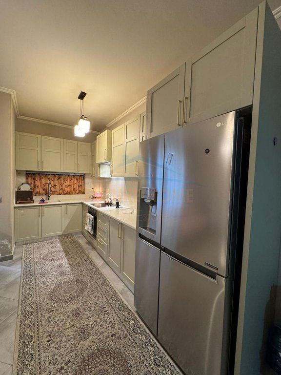 Apartment 2+1+2 for sale Tower Bridge Complex Dibres Street