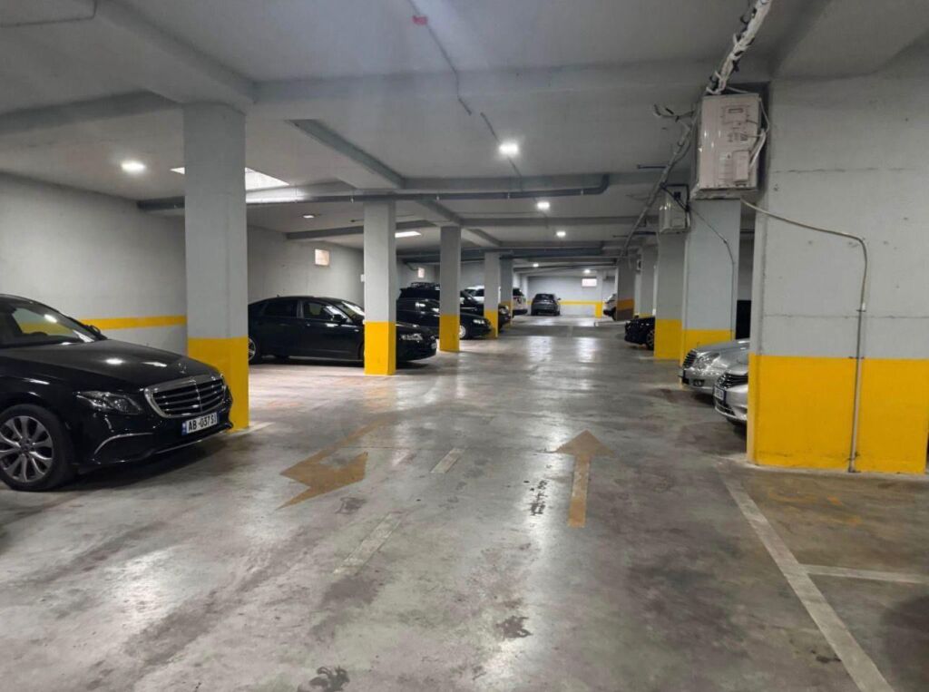 Posto Auto in Vendita  📍 Via Tefta Tashko, Pazari i Ri