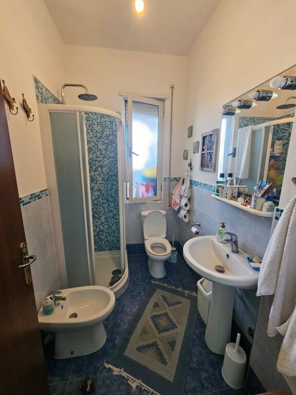 SHITET SUPER PAPAFINGO ,PLAZHI ILIRIA, DURRËS