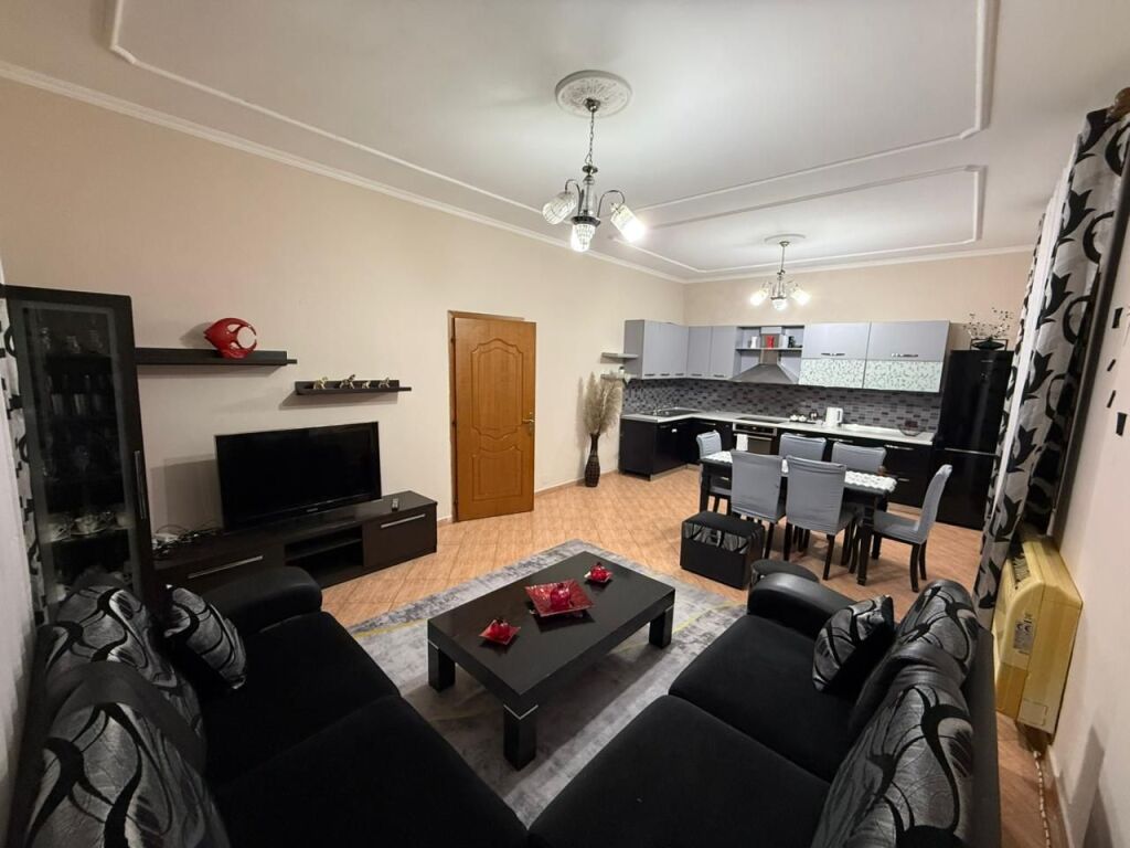 📣 QERA Apartament 2+1 Me Parking 📍 Prane Casa Italias ✨ 💶Cmimi 50.000 Leke ne Muaj